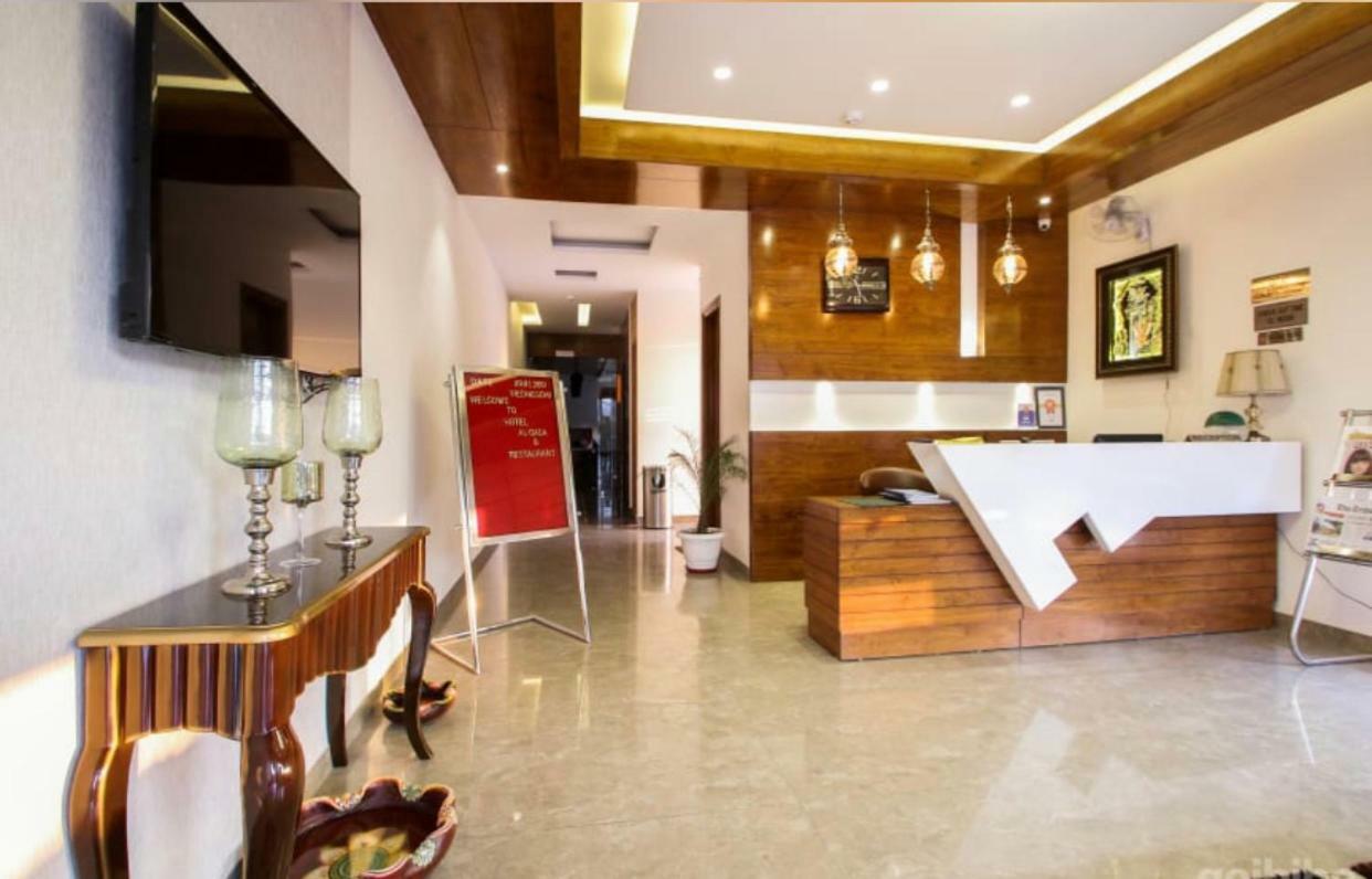 Al-Qasa Hotel Zirakpur Ngoại thất bức ảnh